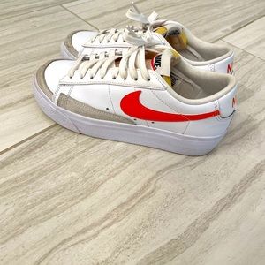 Women’s Nike Platform Blazer